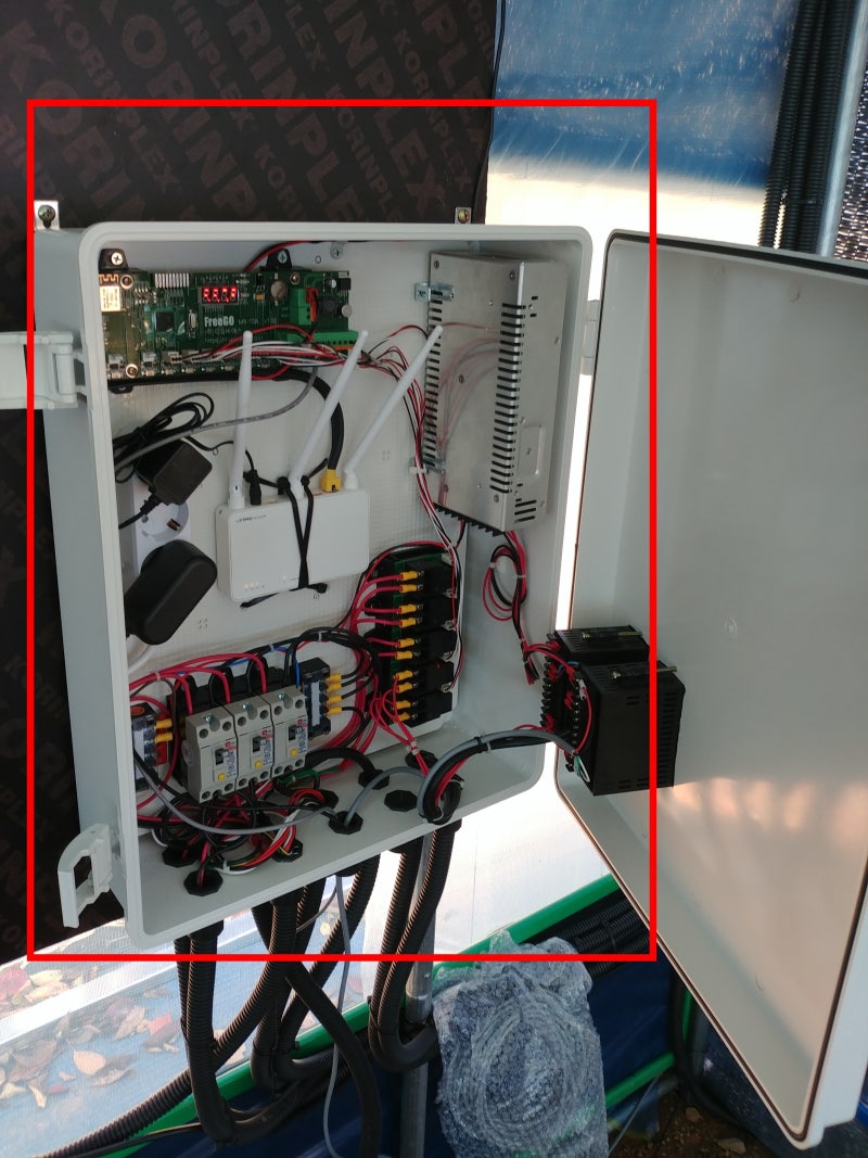RemotePower 제어 함체 내부 구성